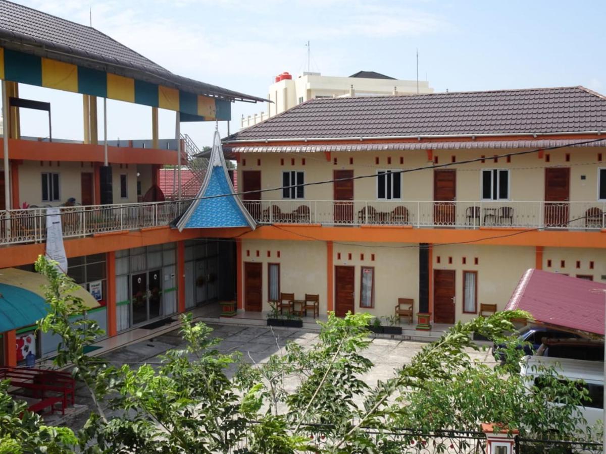 Penginapan Intan Bandara Padang  Esterno foto