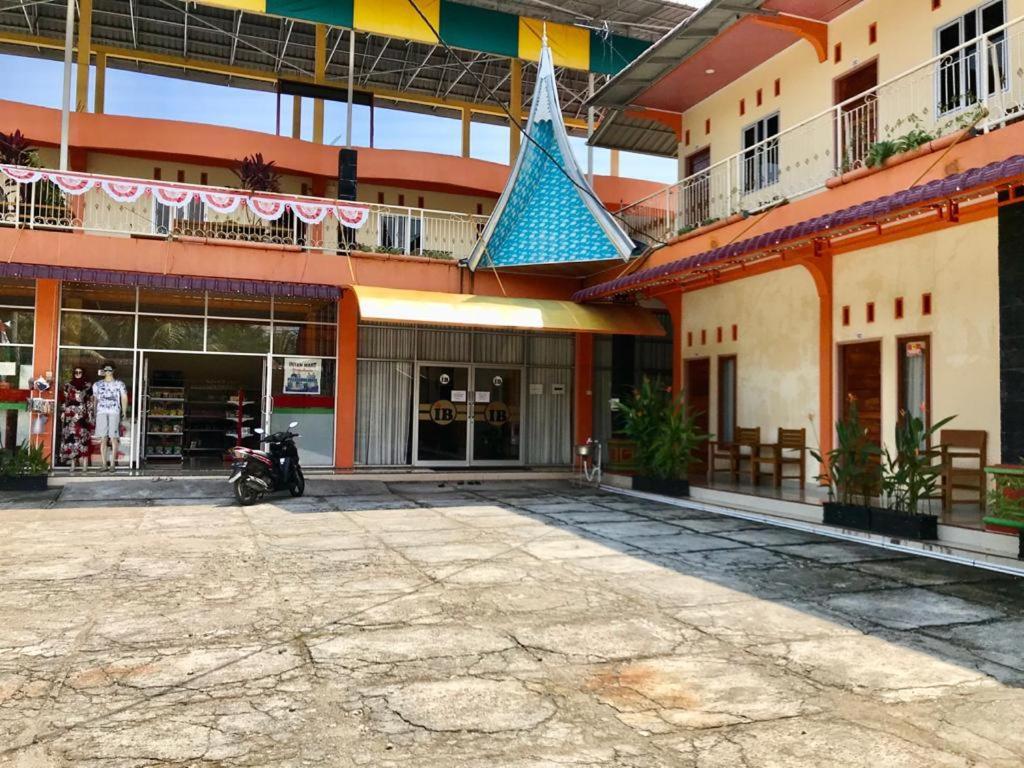 Penginapan Intan Bandara Padang  Esterno foto